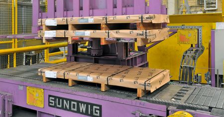 RHEINZINK, Kombinierte Quer- und Längsteilanlage