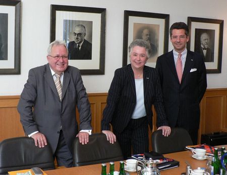 RHEINZIG wird 100%ige Tochter des Grillo-Konzerns